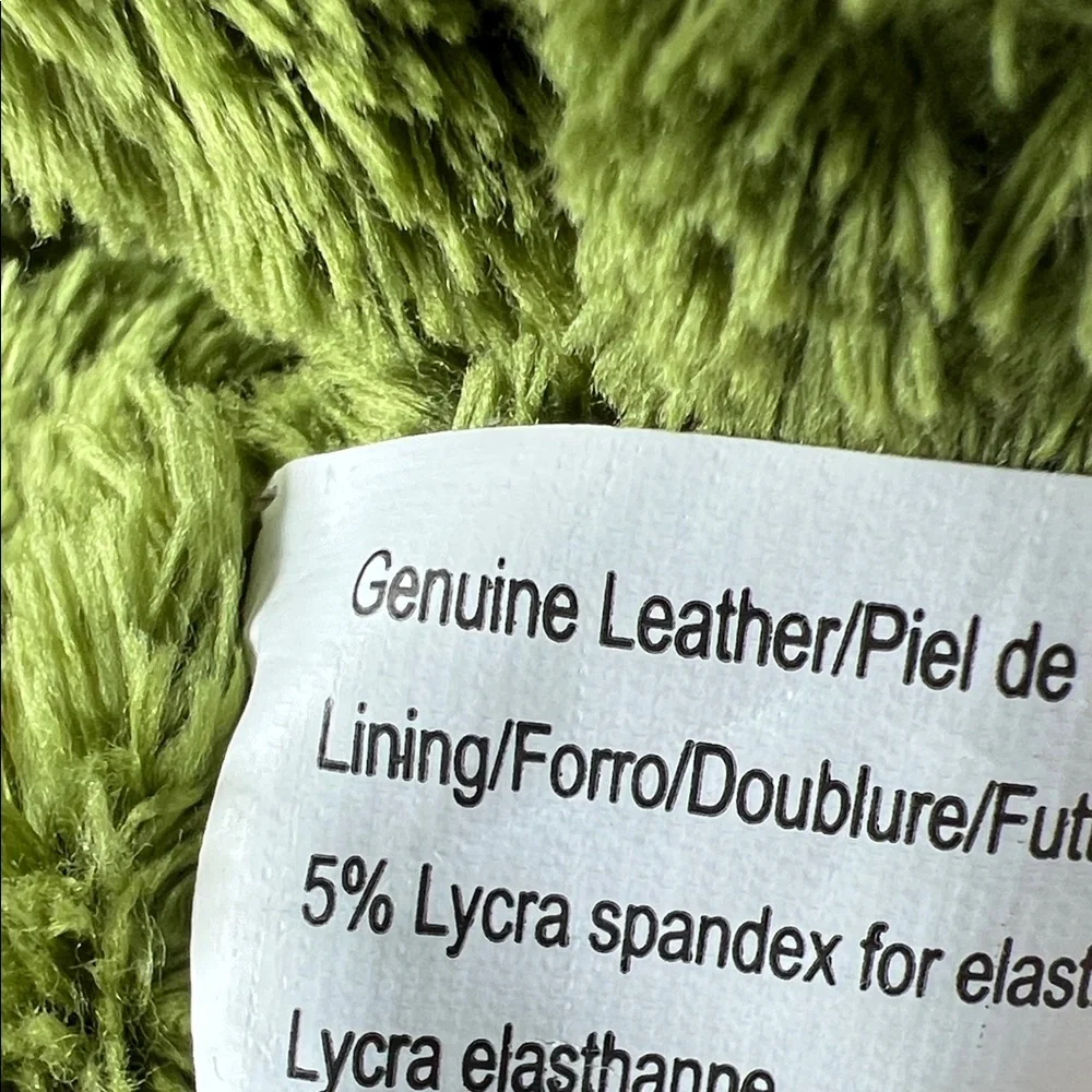 Isotoner Olive Green Suede Genuine Leather Women's Gloves NWT Size S - Picture 8 of 14